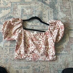 Privy square neckline from buckle